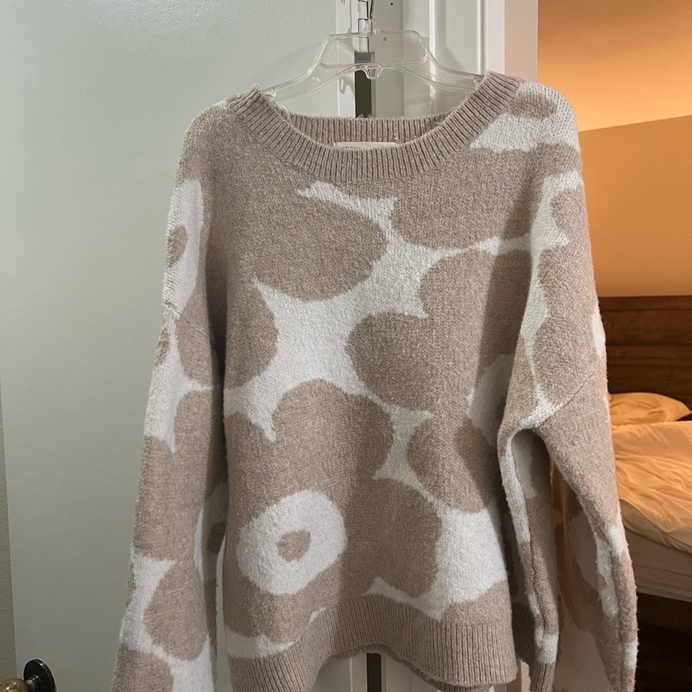 Cozy Beige and White Patterned Sweater